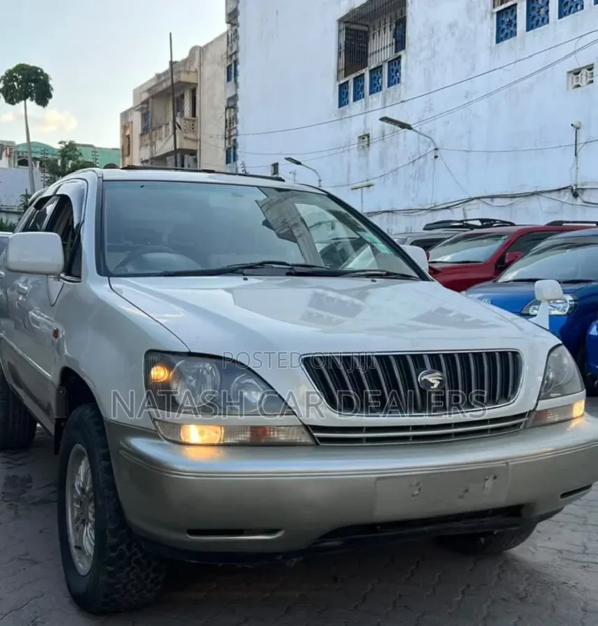 Toyota Harrier 2002 Ivory