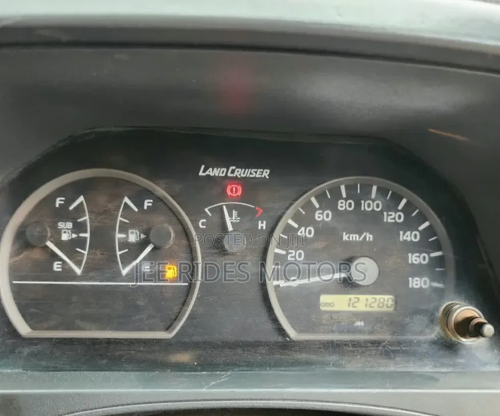 Toyota Land Cruiser 2013 White