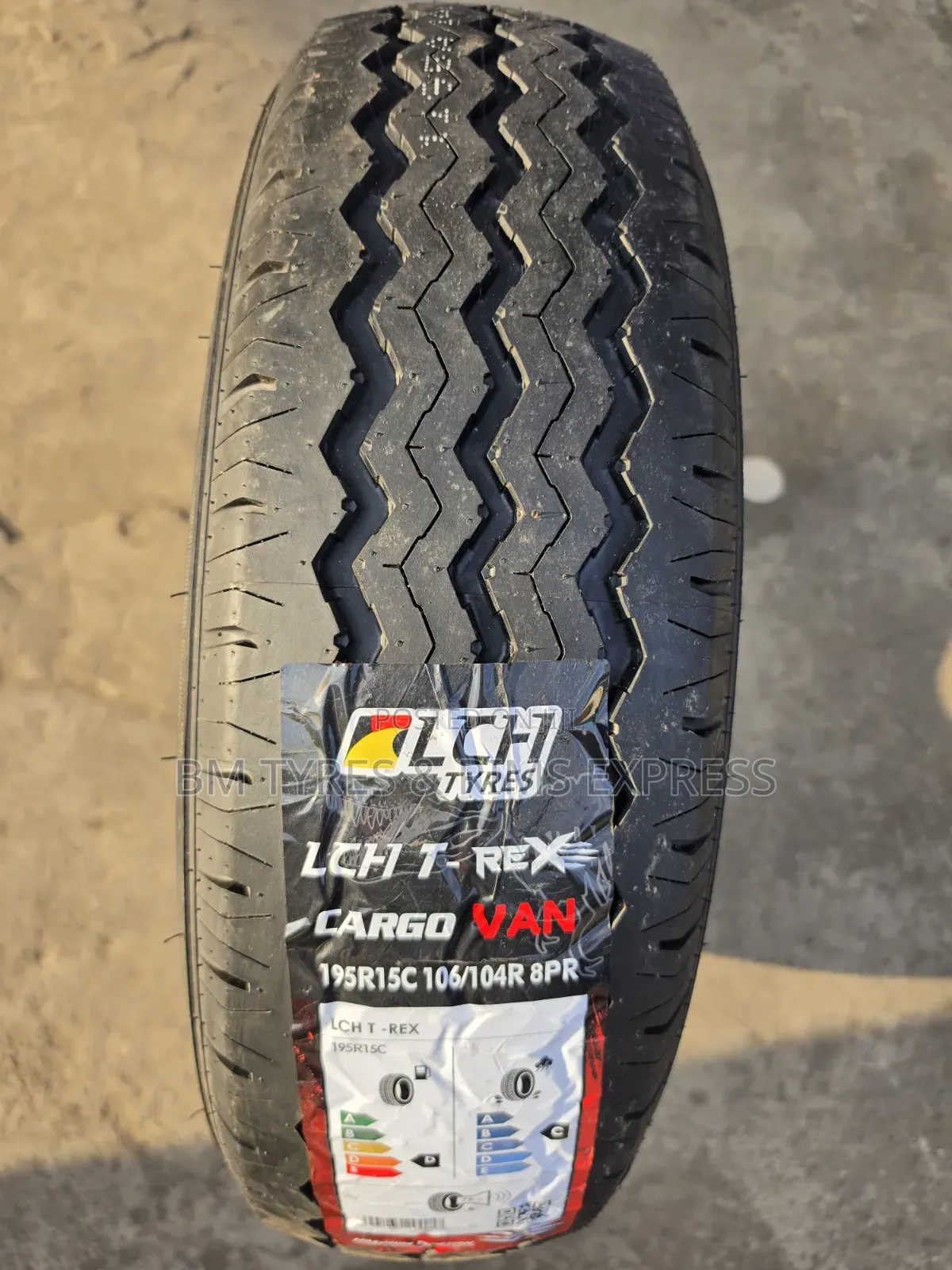 195 R15 LCH Tires (Commercial)