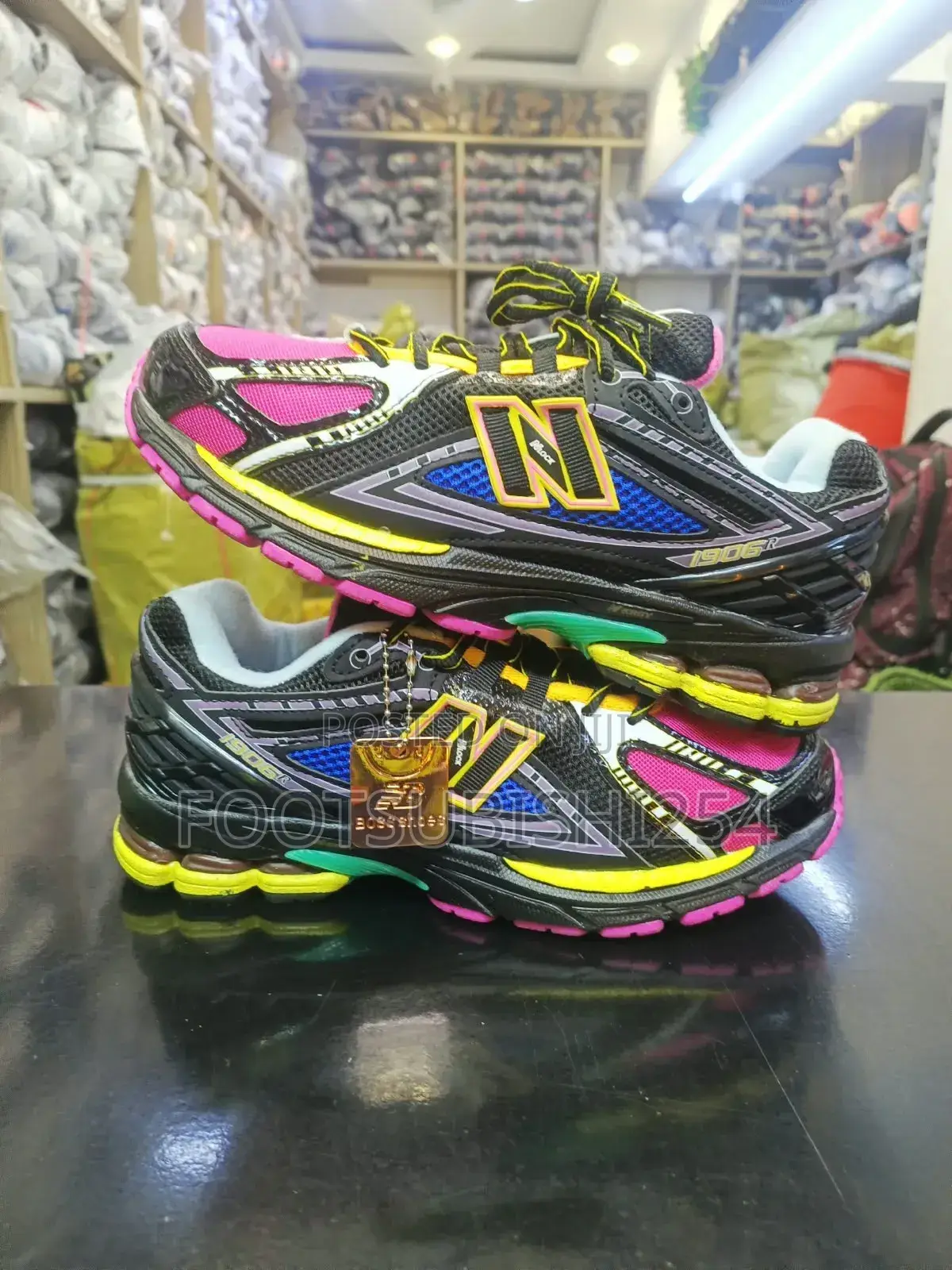 New Balance 1906R