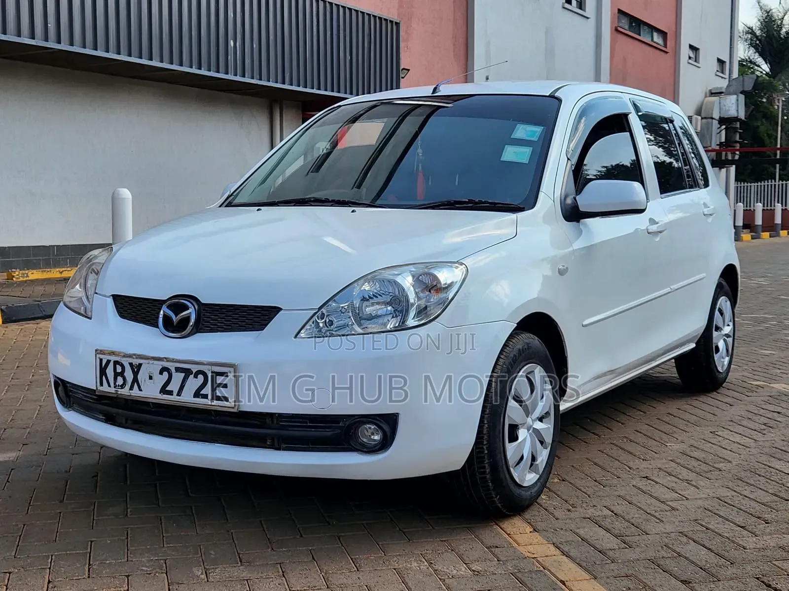 Mazda Demio 2006 Pearl