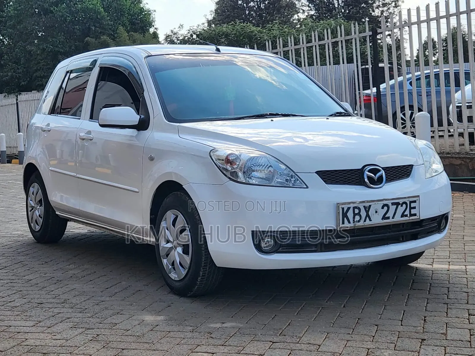 Mazda Demio 2006 Pearl