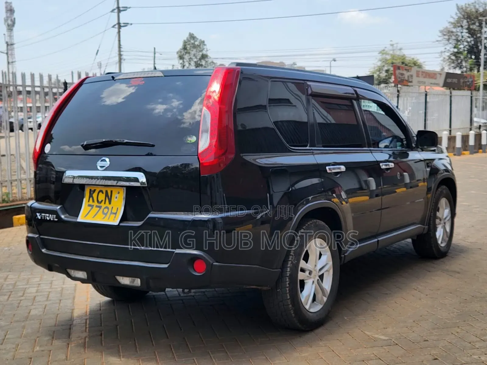 Nissan X-Trail 2.0 Petrol XE 2010 Black