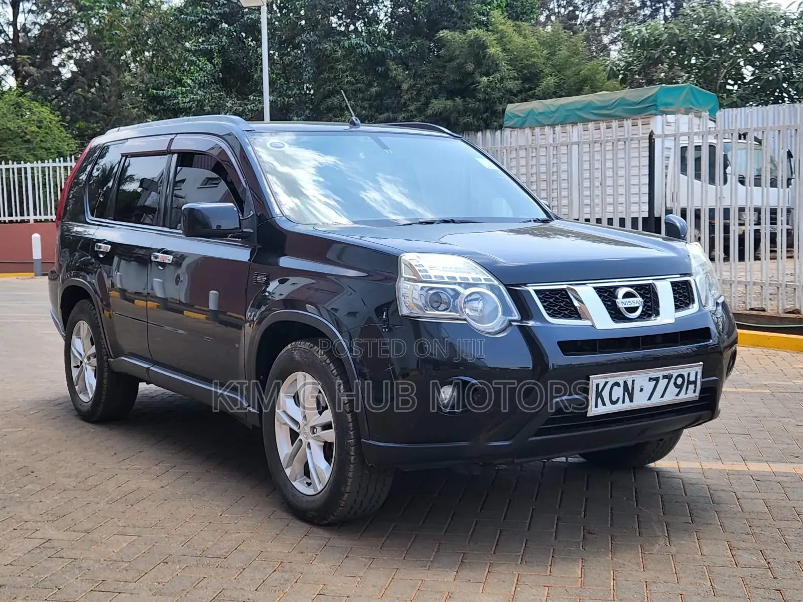 Nissan X-Trail 2.0 Petrol XE 2010 Black