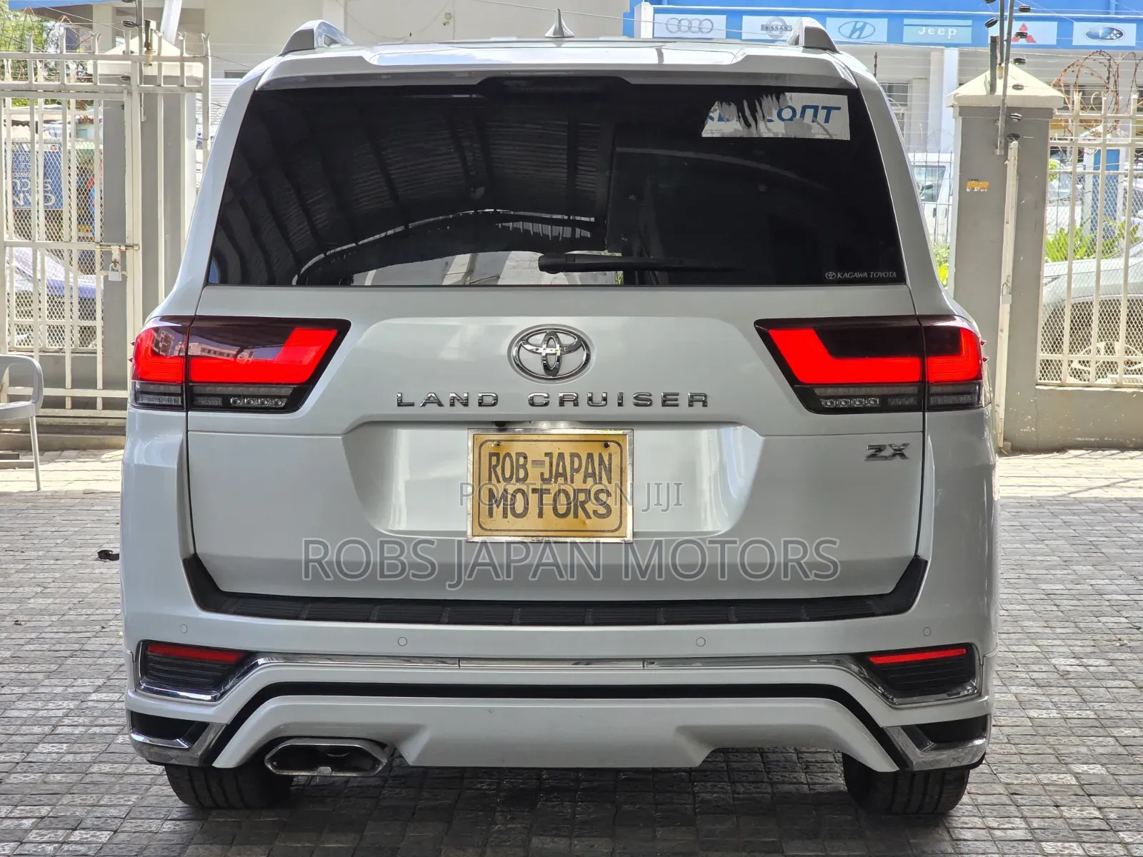 Toyota Land Cruiser 3.5 Petrol 4WD 2022 Pearl