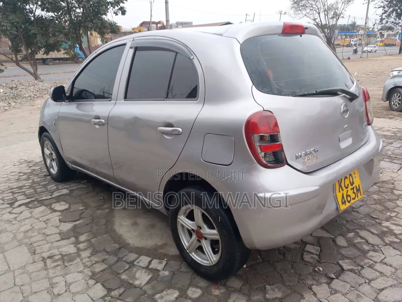 Nissan March 1.2 AWD 2012 Beige