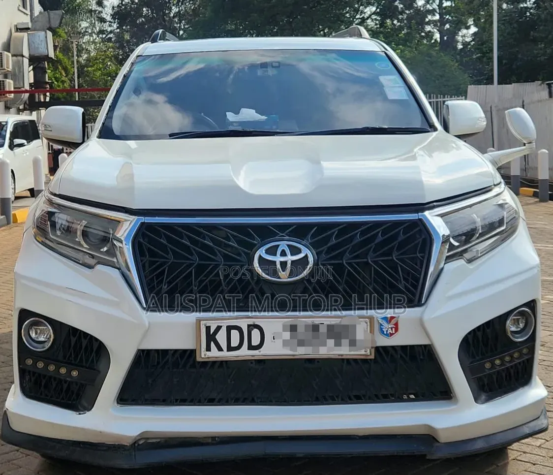 Toyota Land Cruiser Prado 2014 White