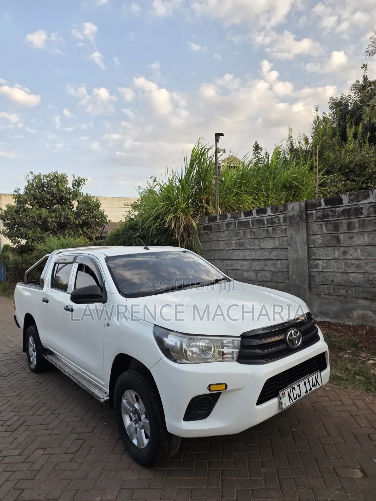 Toyota Hilux 2016 White
