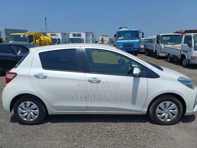 Toyota Vitz 1.0 FWD 5dr 2019 Pearl