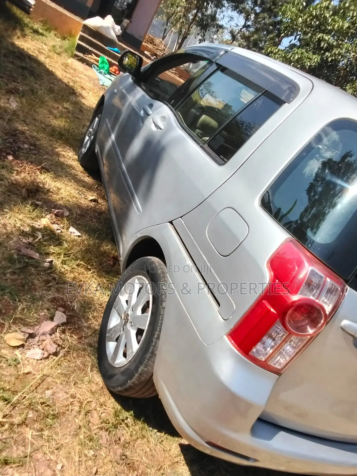 Toyota Raum 2007 Gray
