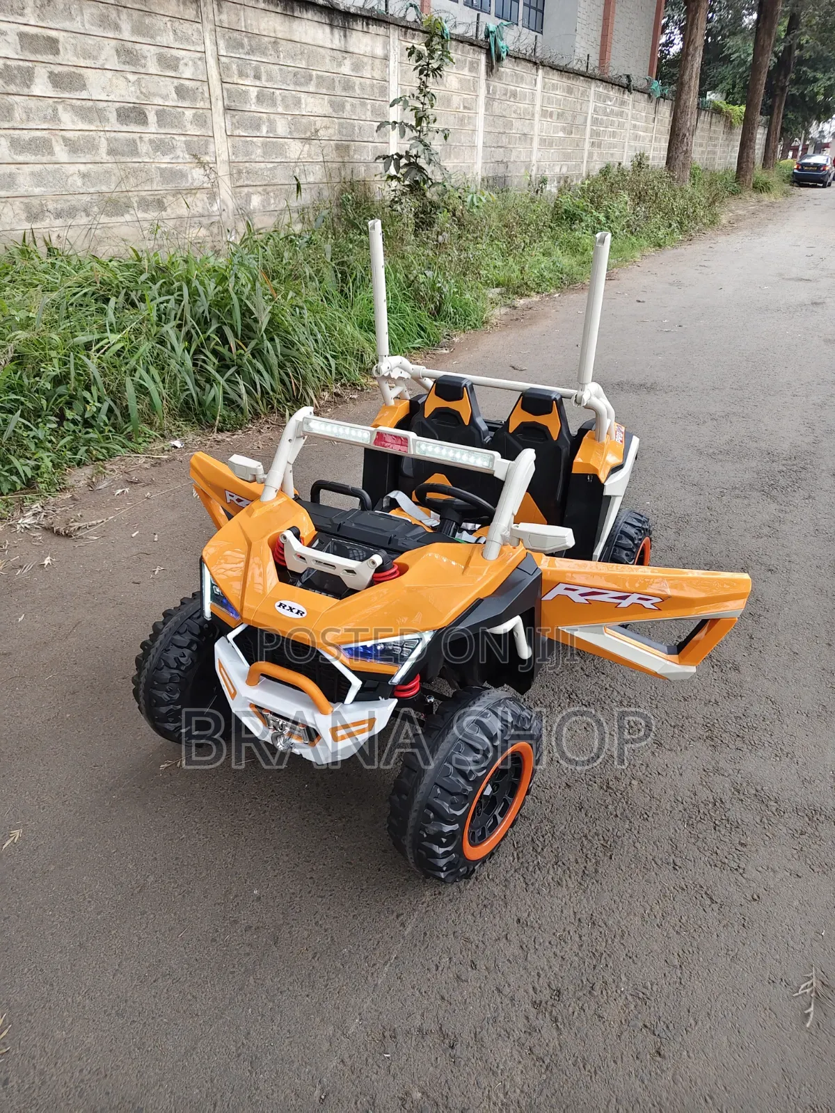 Strong and Big Size Kids Heavy Duty Jeep With Protective Bars.