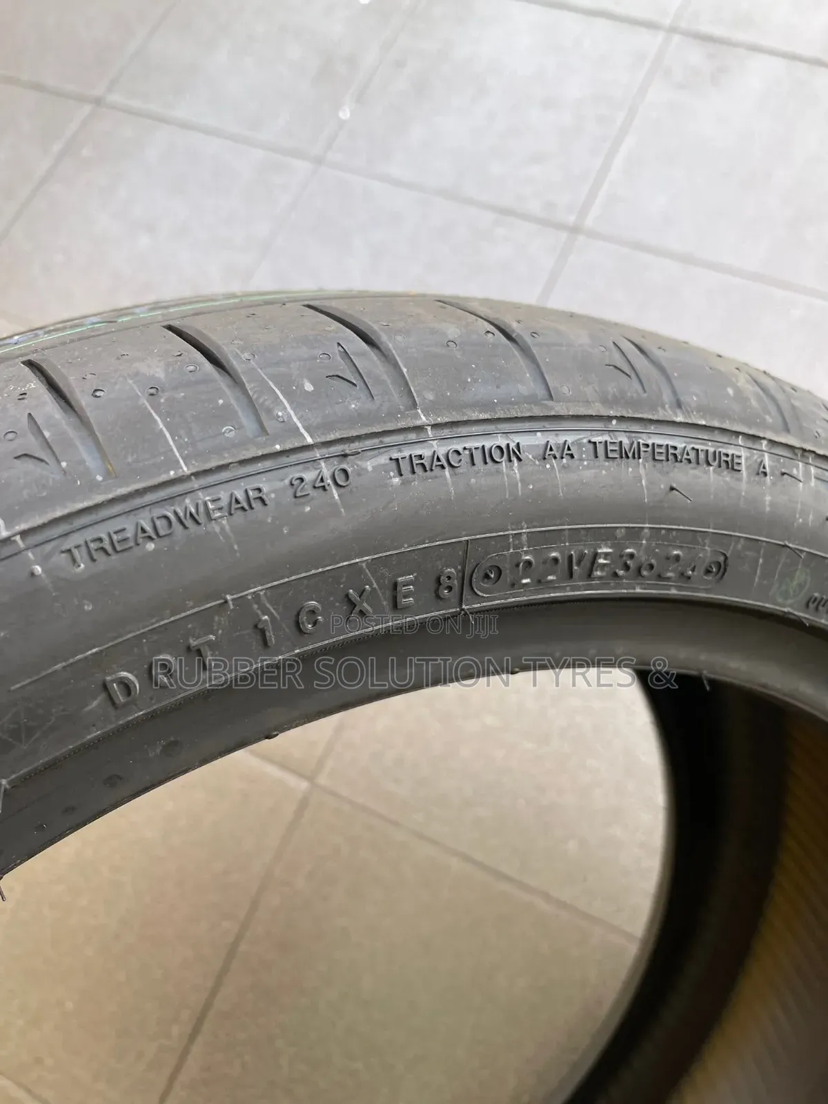 225 /45 R19 TOYO TIRES 96Y Made in Japan