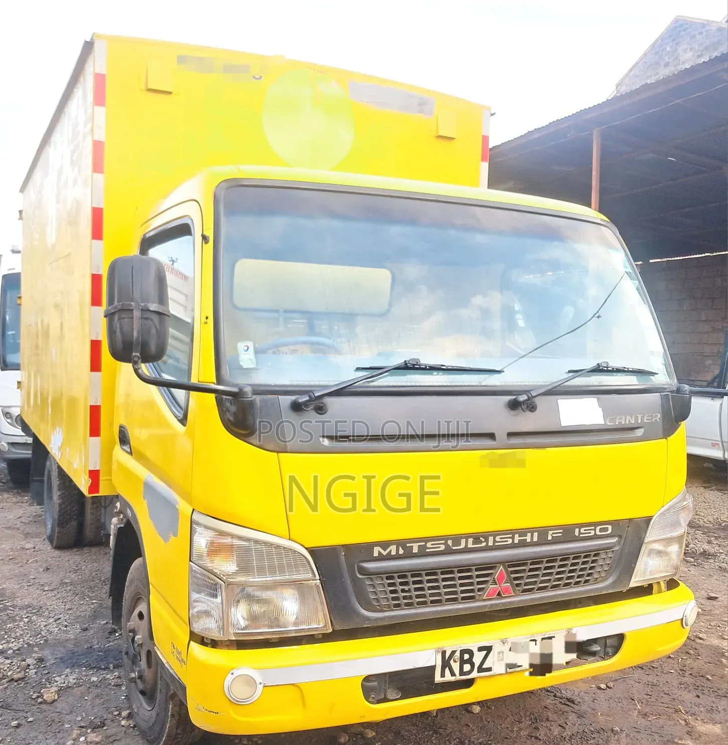 Mitsubishi Canter Fe84 Lorry
