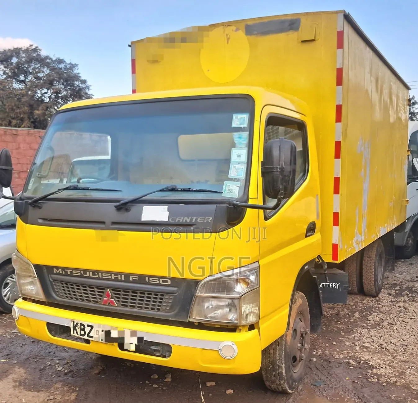 Mitsubishi Canter Fe84 Lorry