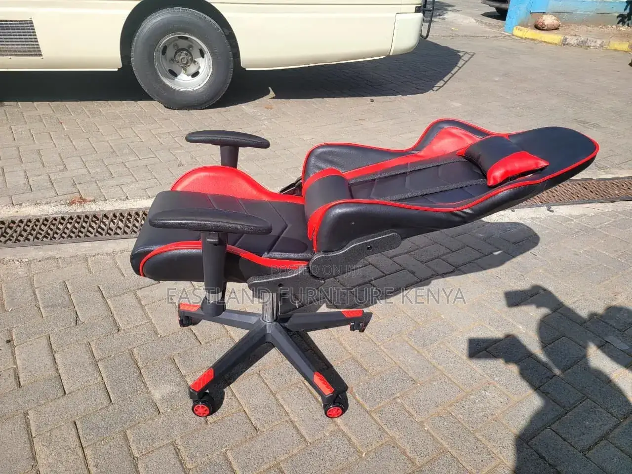 Red Racing -Style Gaming Chair