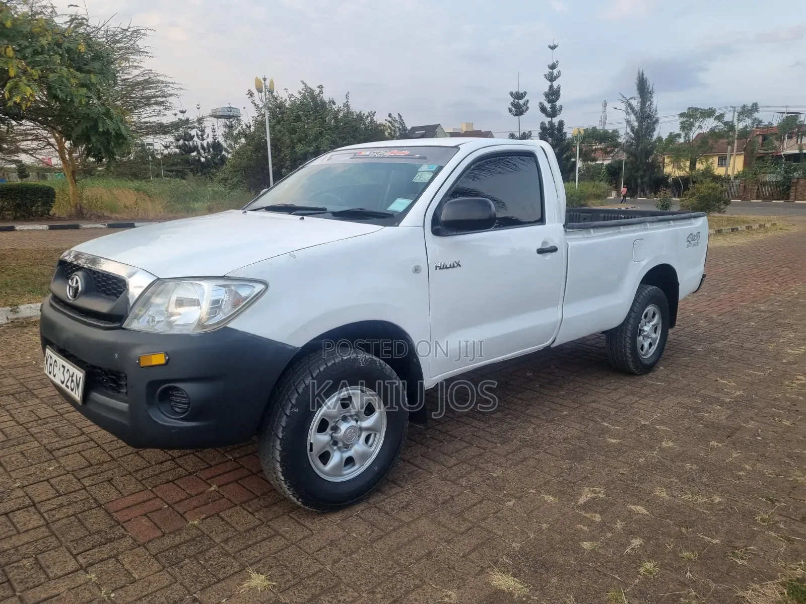 Toyota Hilux 2008 White