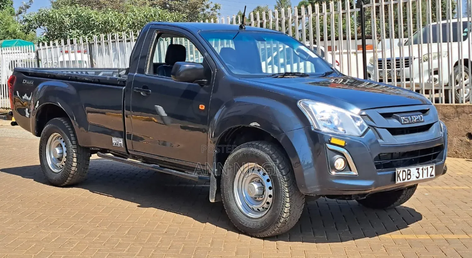Isuzu D-MAX 2021 Green