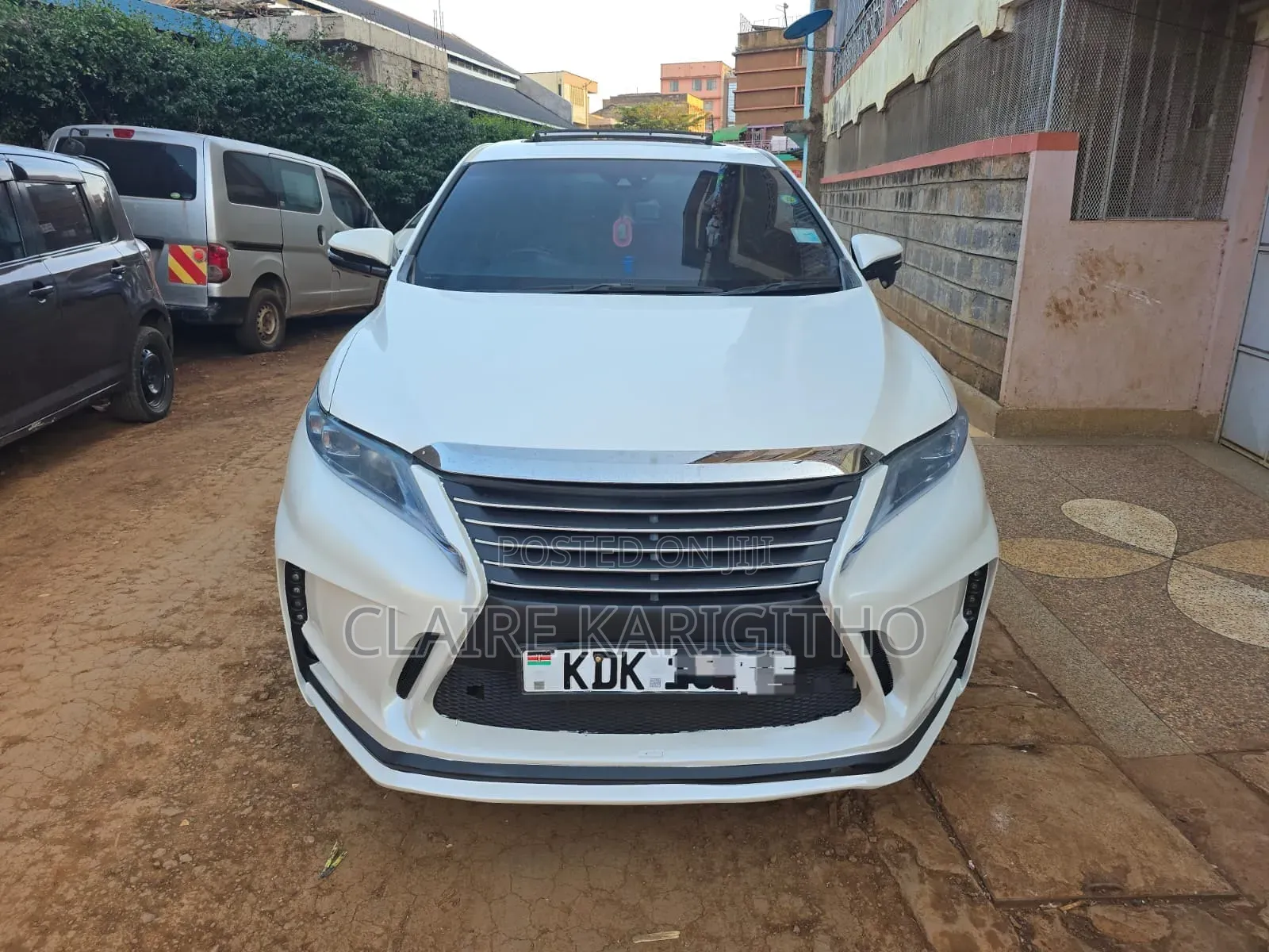 Toyota Harrier 2.0 2015 White