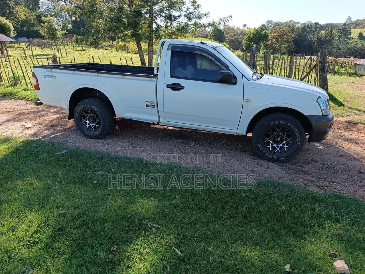 Isuzu D-MAX 2010 White