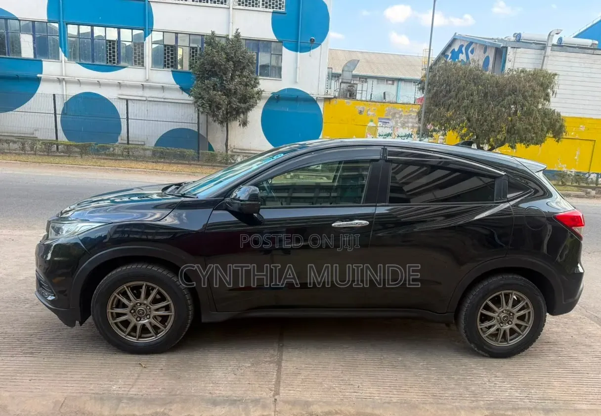 Honda Vezel 2018 Black