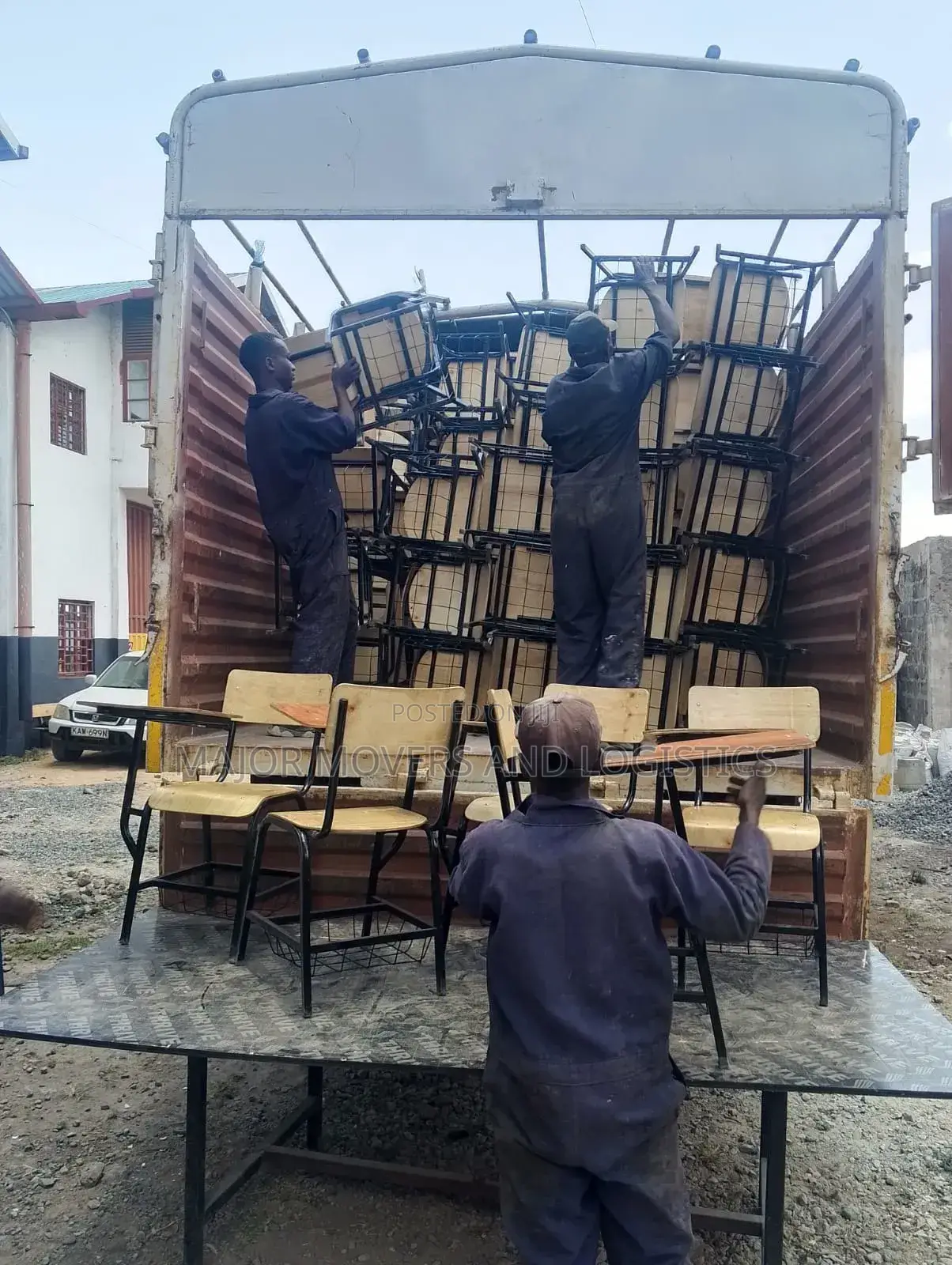Mguu Kumi Truck for Hire Accesible
