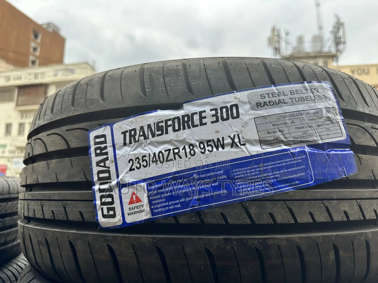 235/40r18 Goodard