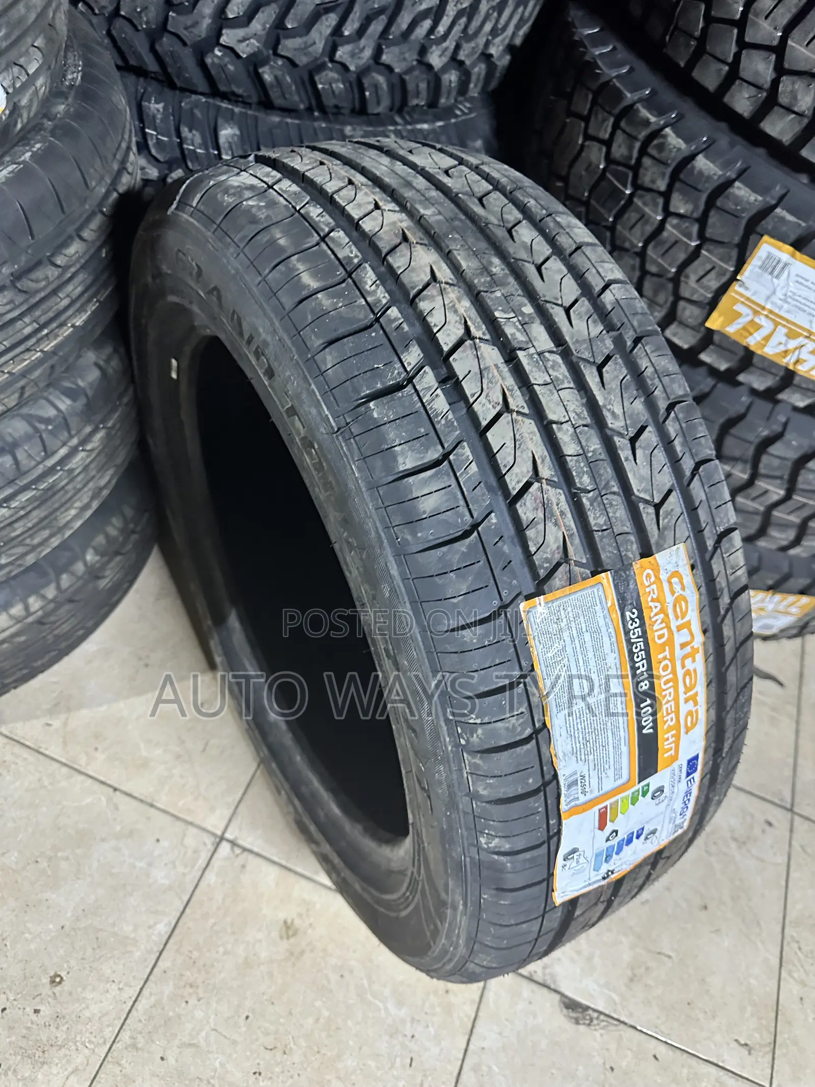235/55r18 CENTARA