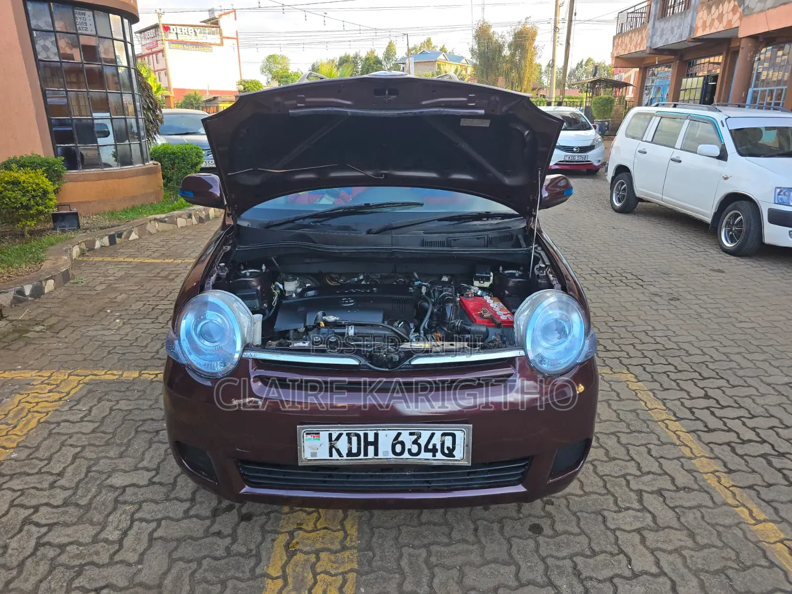 Toyota Sienta 2014 Maroon