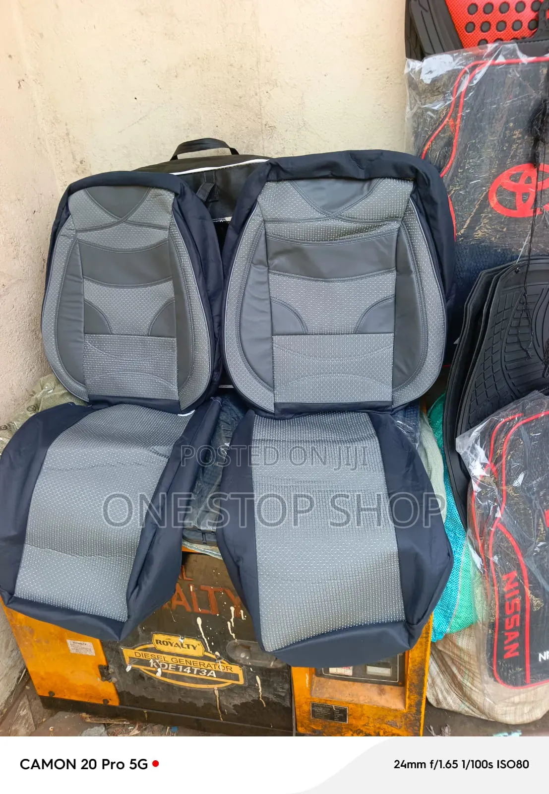 Car Seat Cover Tone Grey Design With Textured Breathable Panel
