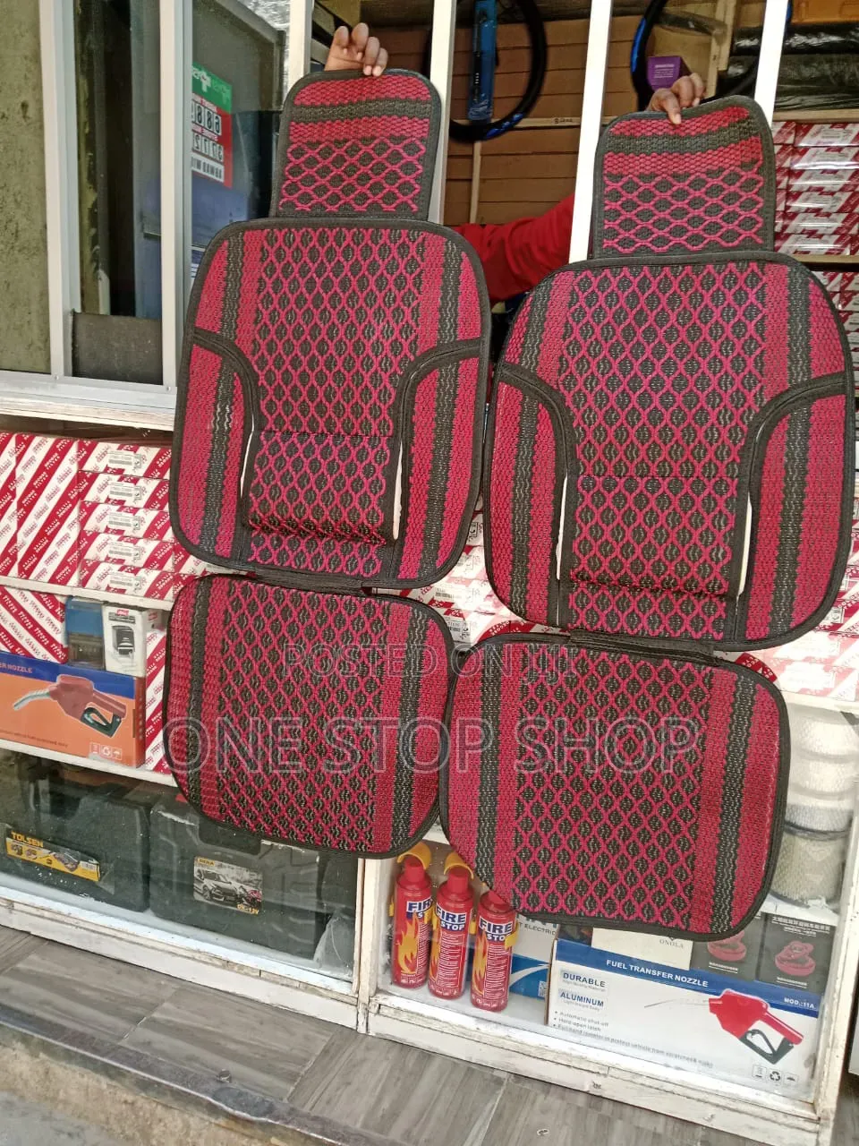 2pc Breathable Woven Fabric With Diamond Pattern and Dark Borders