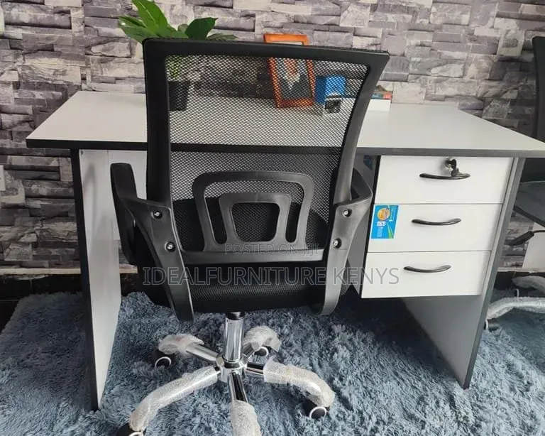 Office Desk With Chair
