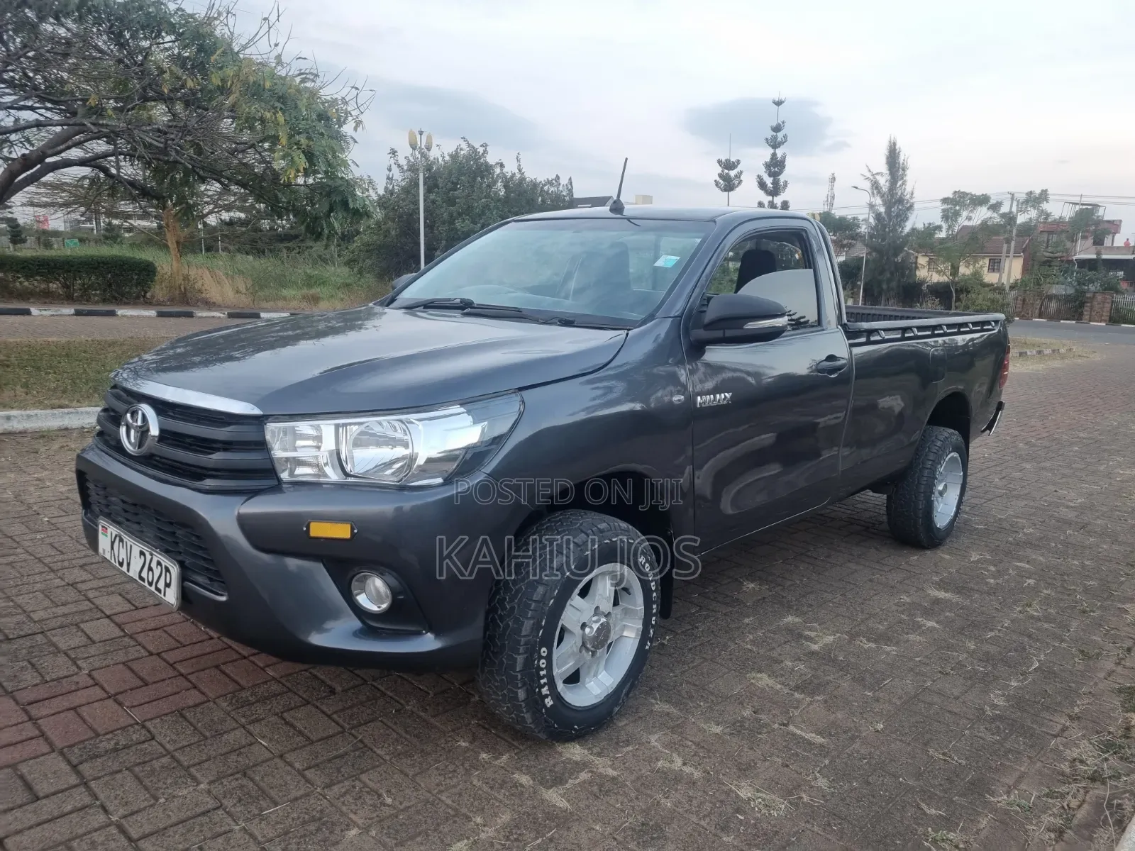 Toyota Hilux 2019 Gray