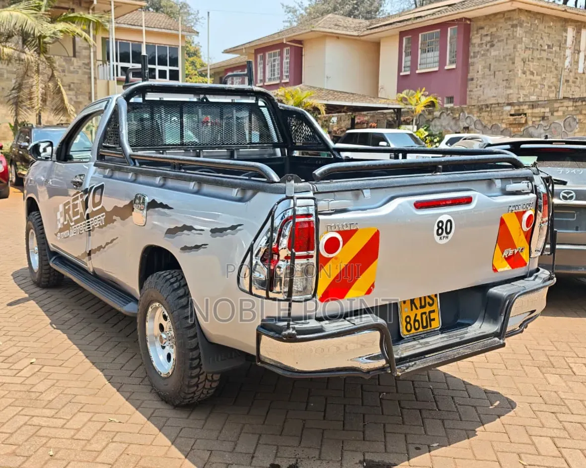 Toyota Hilux 2017 Silver