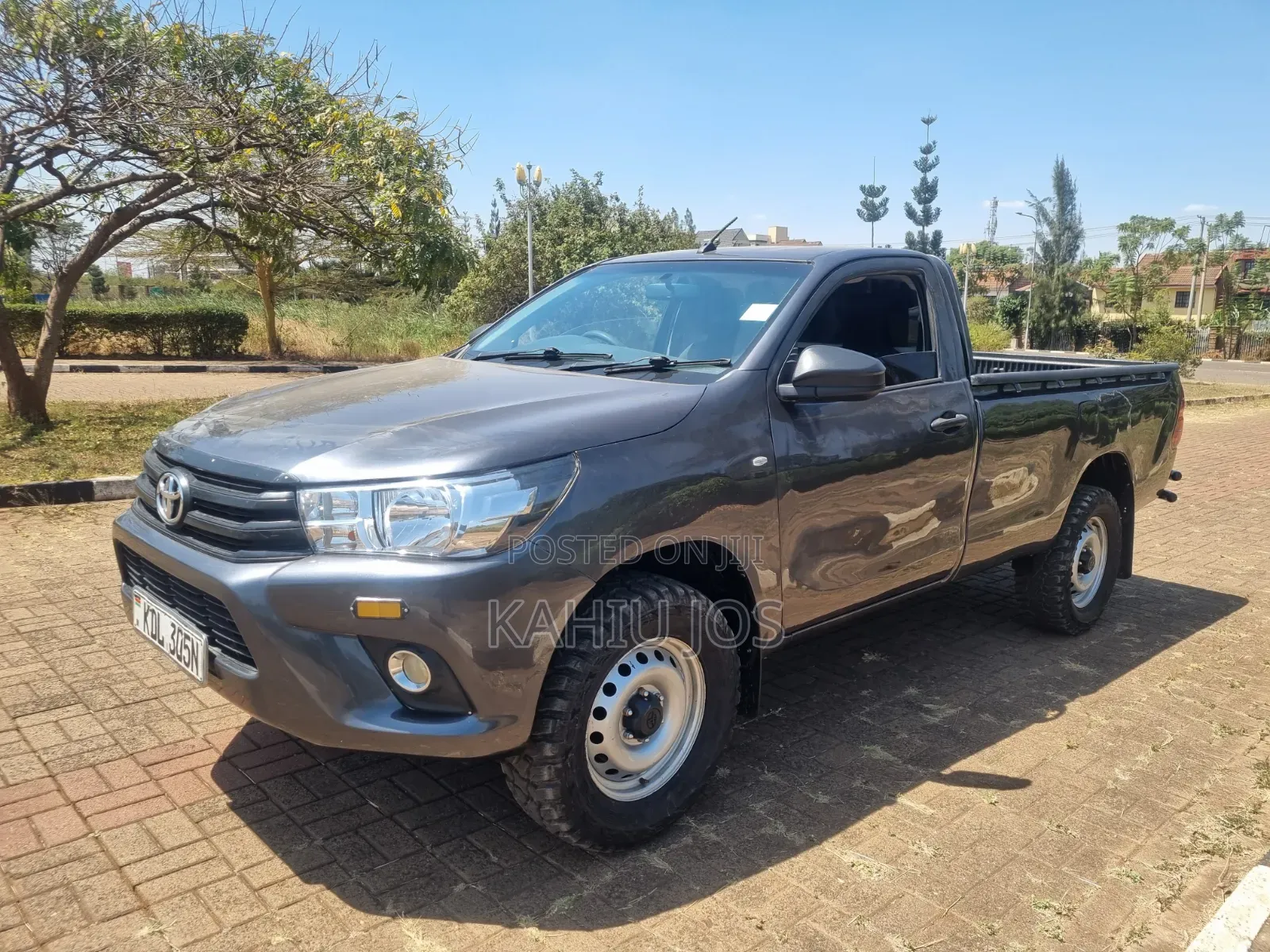 Toyota Hilux 2022 Gray