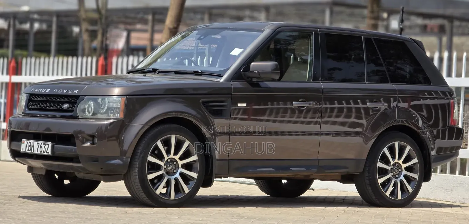 Land Rover Range Rover Vogue 2009 Brown