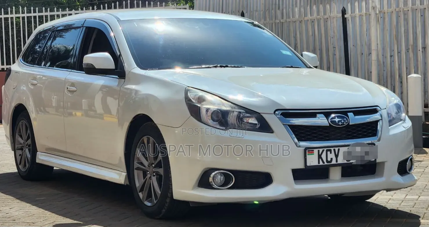 Subaru Legacy 2.5i 2013 White