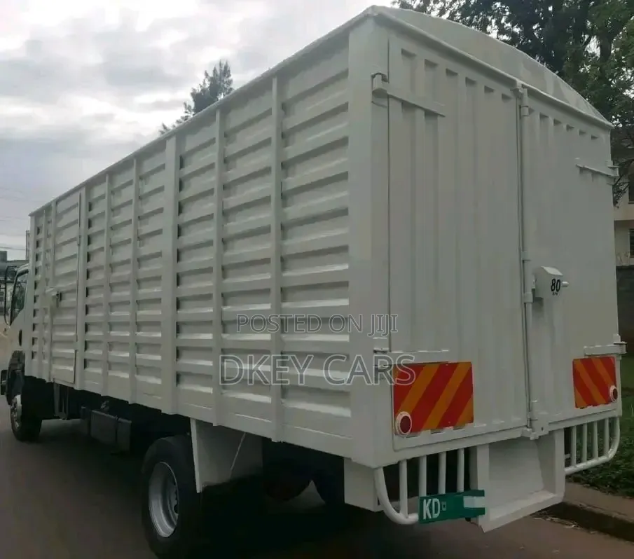 Isuzu FRR90