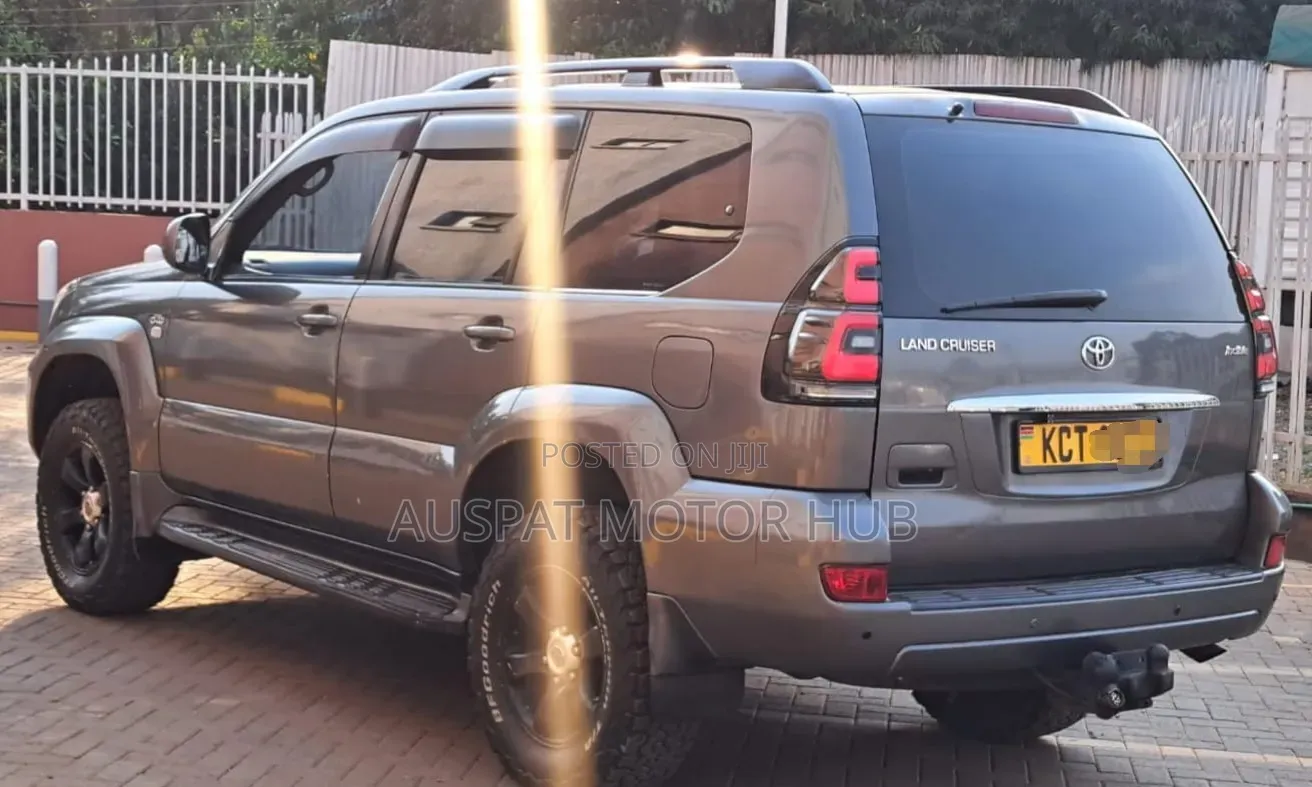 Toyota Land Cruiser Prado 3.0 D-4D 5dr 2008 Gray