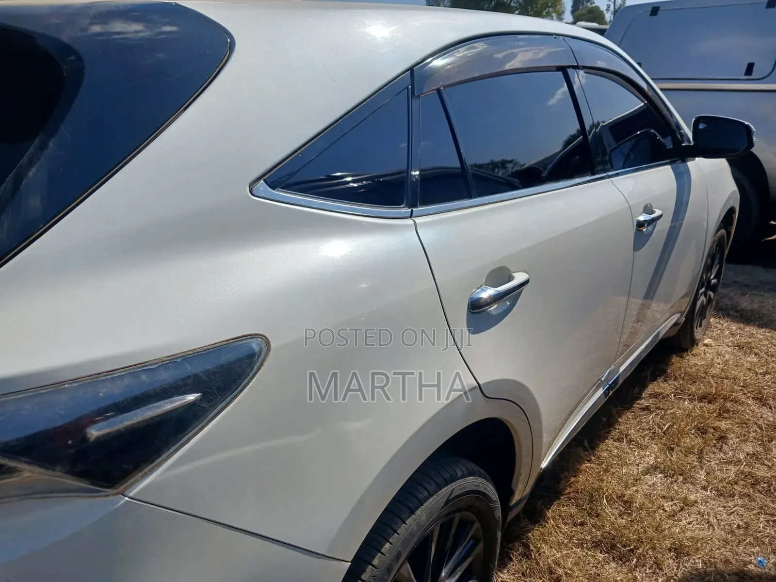 Toyota Harrier 2.0 2014 White