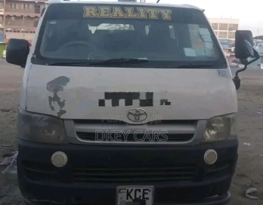 Toyota HiAce 2009 White