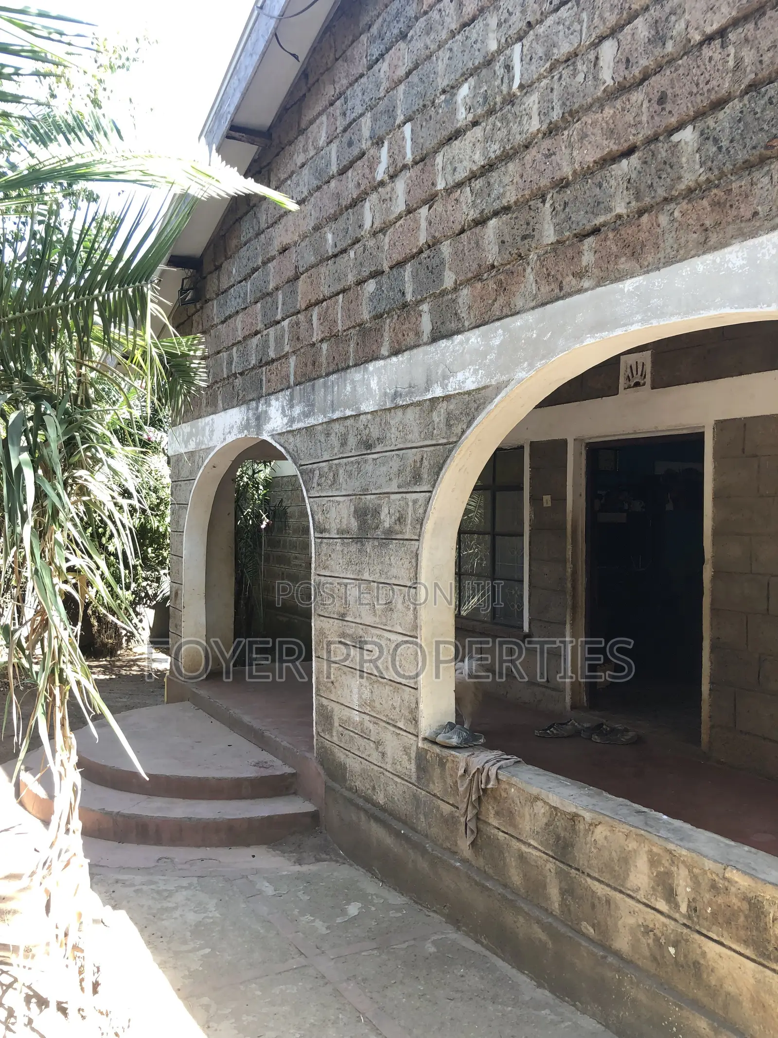 10bdrm Bungalow in Maasai Lodge for sale
