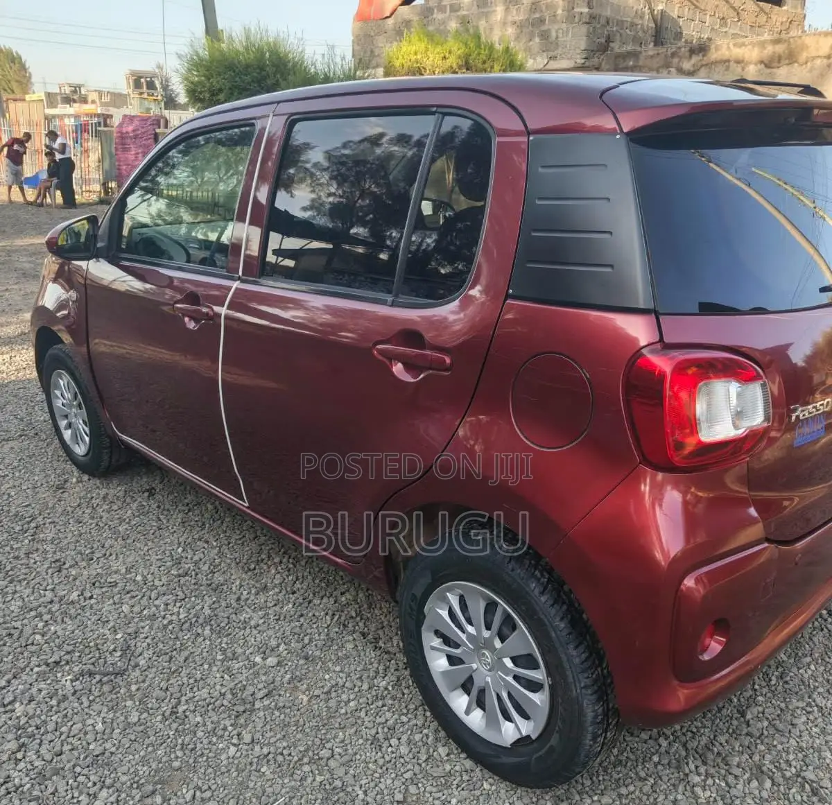 Toyota Passo 2017 Maroon