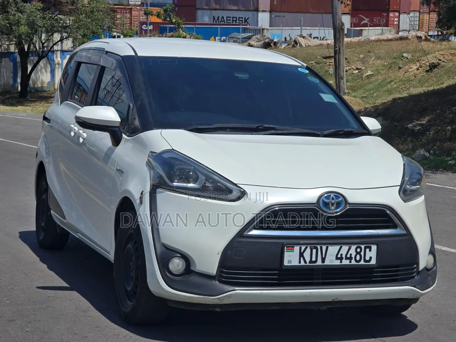 Toyota Sienta 2018 White