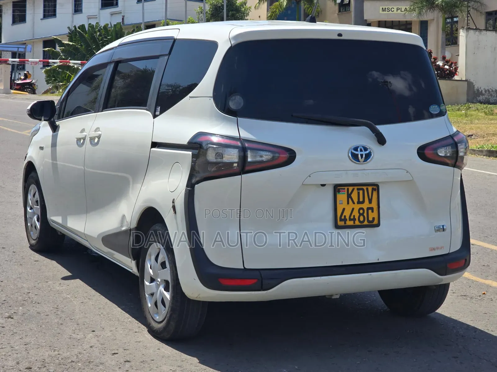 Toyota Sienta 2018 White