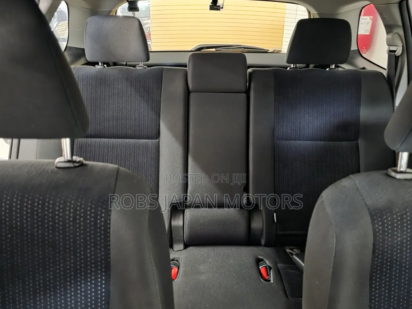 Toyota Corolla Fielder 1.5 Hybrid FWD 2019 White