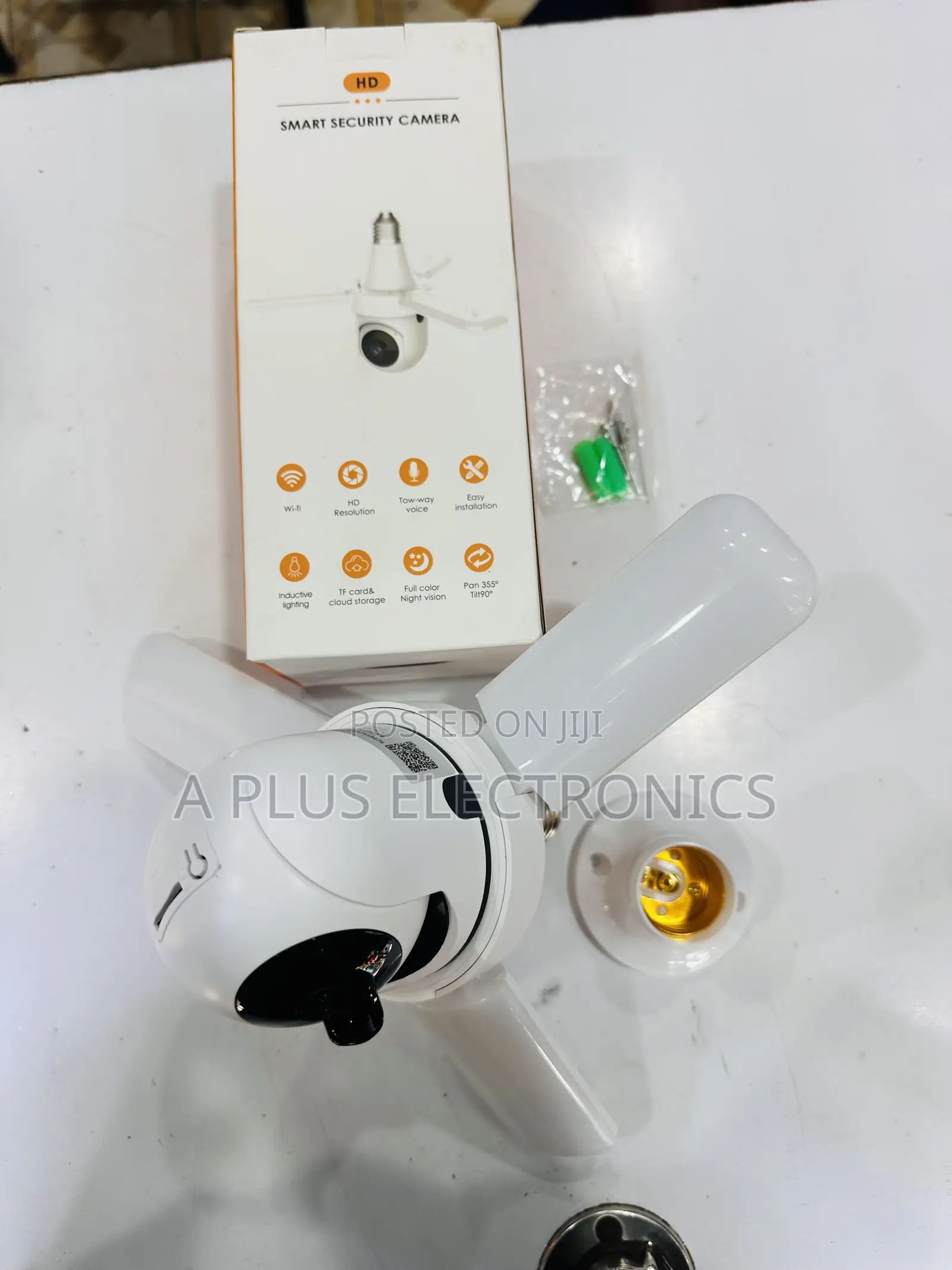 Fan Blade CCTV Bulb Camera – HD WiFi Surveillance Camera