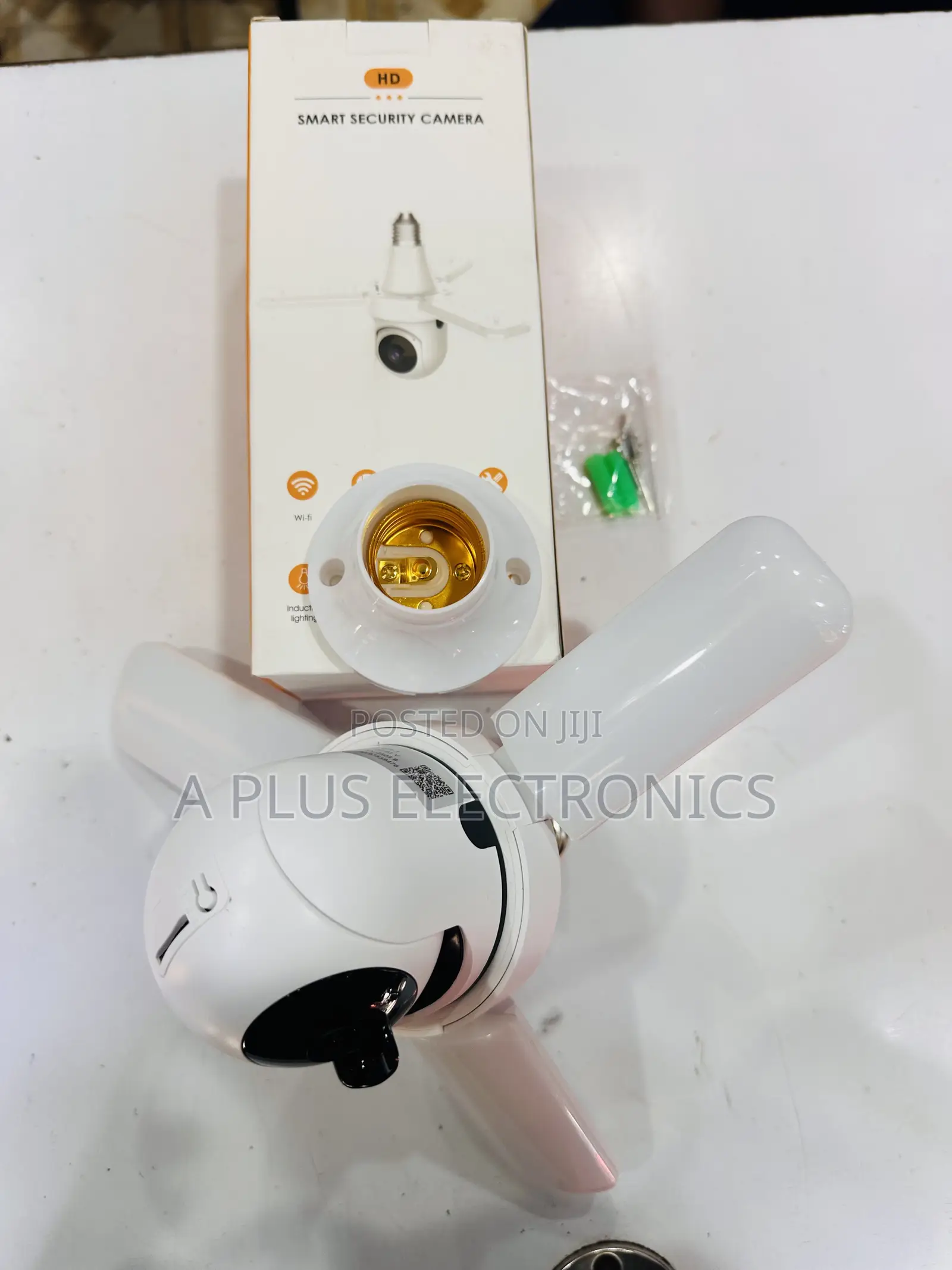Fan Blade CCTV Bulb Camera – Smart Indoor WiFi Surveillance
