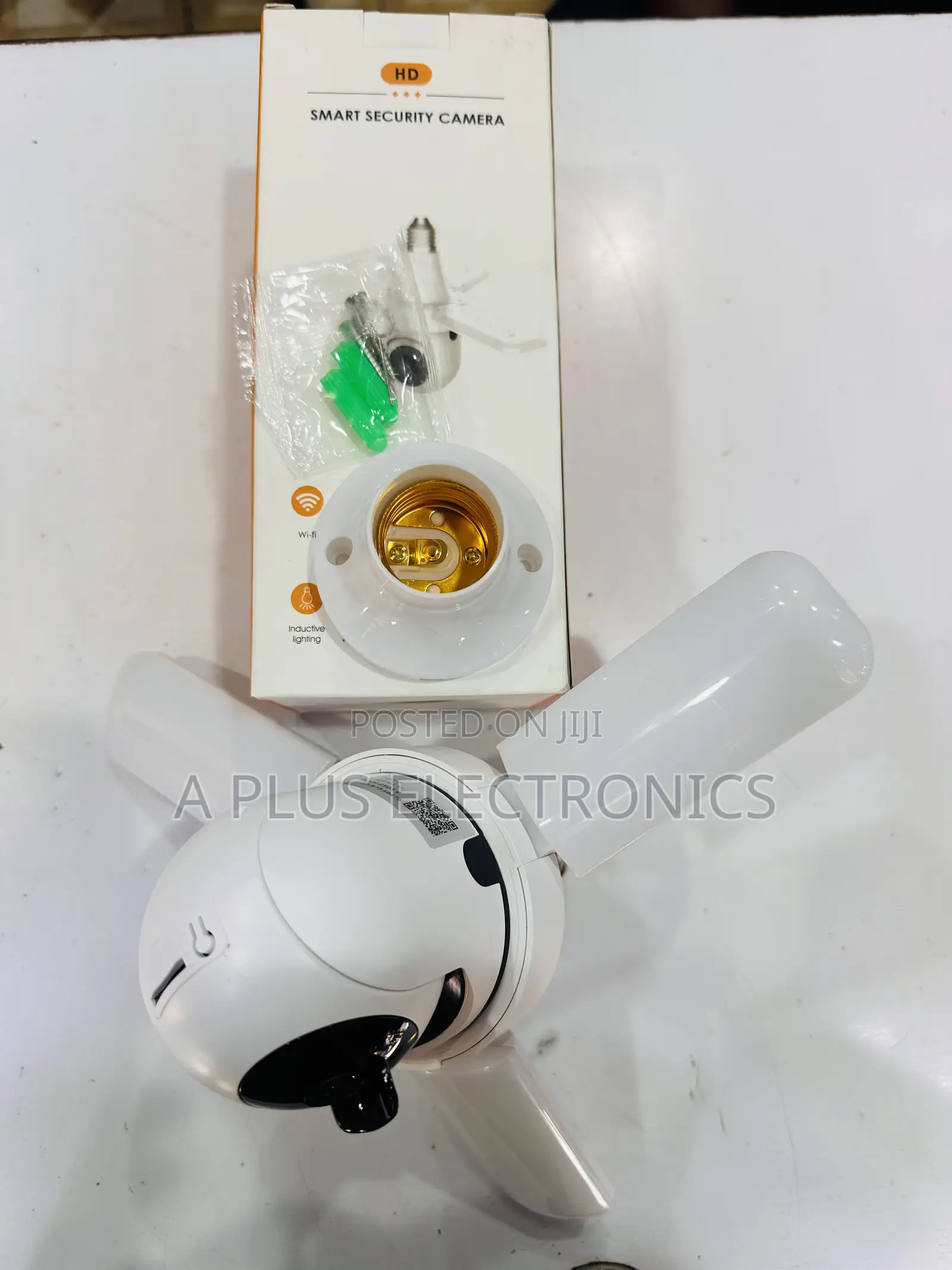 Fan Blade CCTV Bulb Camera – Smart Indoor WiFi Surveillance