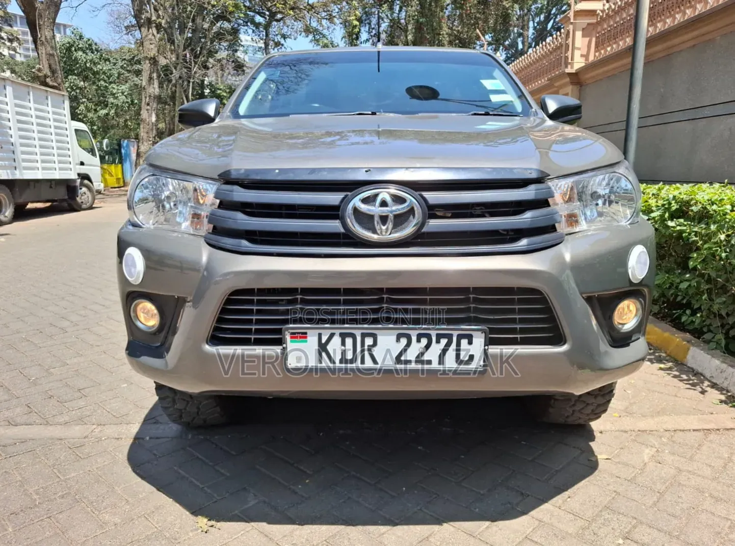 Toyota Hilux 2018 Brown