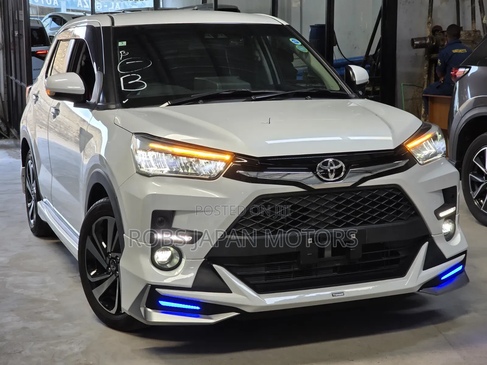 Toyota Raize 1.0 FWD 2020 Pearl